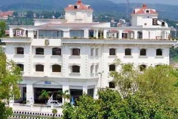 فندق Inn Riviera Jammu
