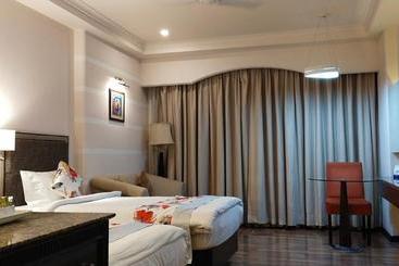 ホテル Inn Riviera Jammu