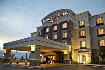 בית מלון כפרי Springhill Suites By Marriott Denver Airport