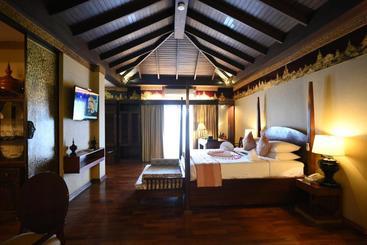 هتل Aye Yar River View Resort