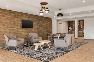 酒店 Candlewood Suites Fayetteville Fort Bragg, An Ihg