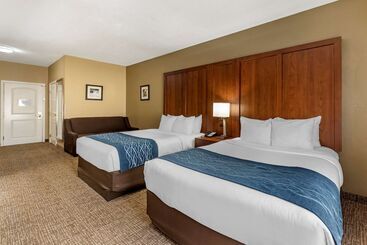 هتل Comfort Inn & Suites El Dorado