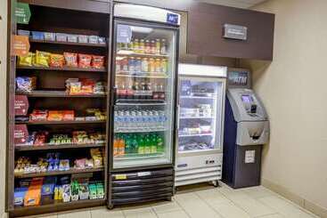 هتل Comfort Suites Concord Mills