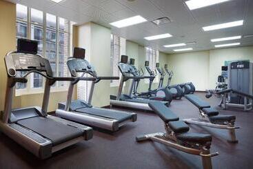 Отель Courtyard Houston Downtown Convention Center