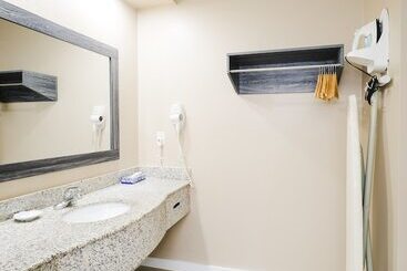 호텔 Sapphire Inn & Suites