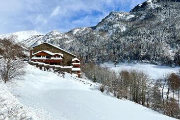 Отель & Spa Xalet Bringue