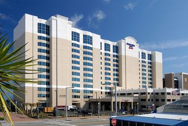 Отель Springhill Suites By Marriott Virginia Beach Oceanfront