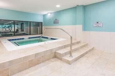 هتل Wingate By Wyndham Richmond Short Pump