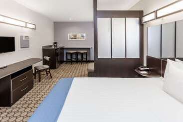 Microtel Inn And Suites Elkhart