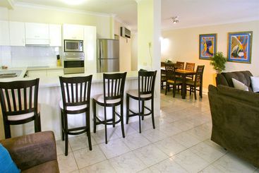 هتل Costa Royale Trinity Beach