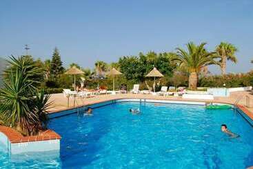 ホテル Golden Dream Apartments