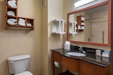 호텔 Hampton Inn Norcocoronaeastvale