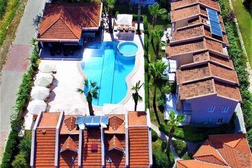 آپارتمان Villa Dolunay Apart