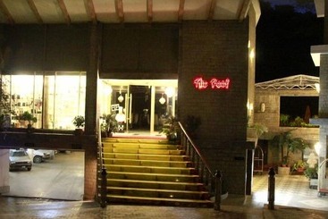 هتل East Bourne Resort & Spa