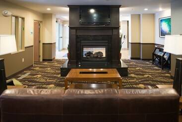 Holiday Inn Express Hotel & Suites Northwood By Ihg