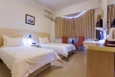 Отель Jinjiang Inn Nanjing Zhong Hua Men