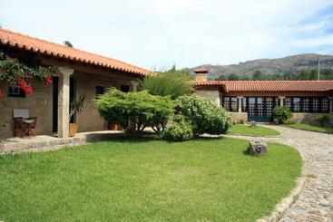 هتل روستایی Quinta Do Sobreiro  Bed&breakfast