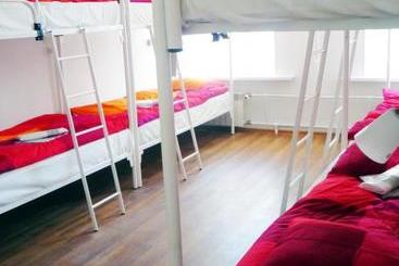 Online Hostel