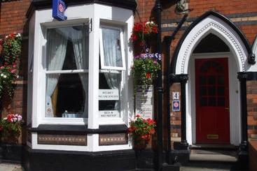 پانسیون Emsley Guest House