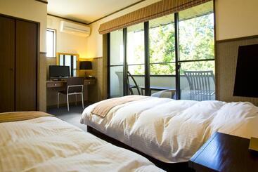 Bed and Breakfast Kaze No Tani No Iori