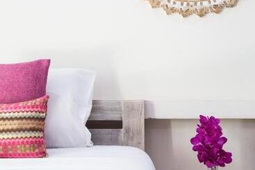 호텔 Arkbar Beach Club