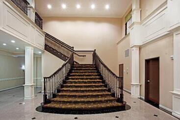 酒店 Wyndham Lake Charles