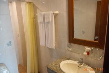 فندق Kamala Dreams