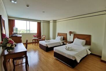 Hotel Morakot Twin Chumphon