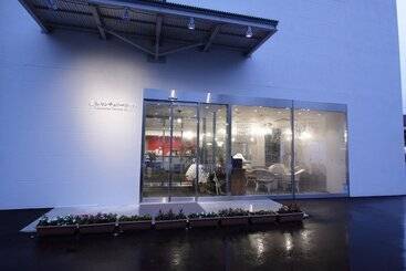 Отель Takamatsu Century