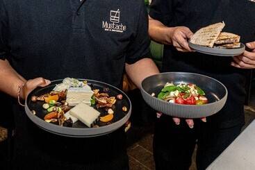 ホテル The Color Kata