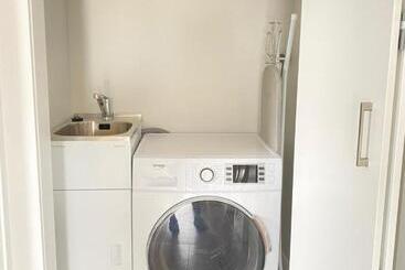 آپارتمان Shoreline Motel