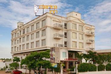 Отель Clarks Inn Airport, Hubli