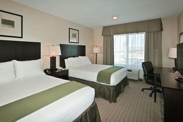 Holiday Inn Express Hotel & Suites Grants Milan By Ihg