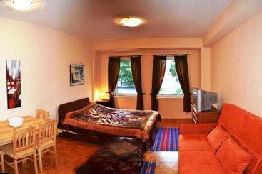 هتل Anastasia Homestay