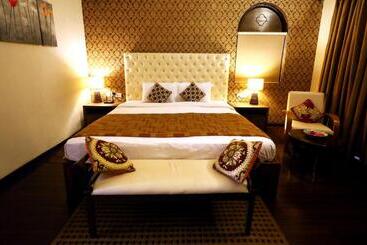 בית מלון כפרי Blue Ocean The Fern Resort & Spa Ganpatipule