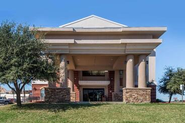 فندق Comfort Inn & Suites