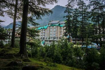 酒店 Golden Tulip Manali