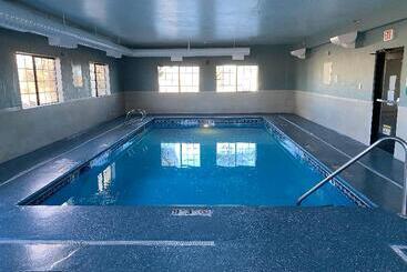 Holiday Inn Express Hotel & Suites Raton, An Ihg