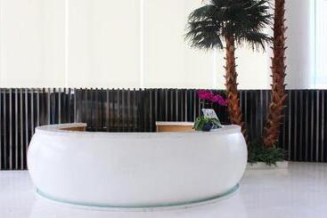 בית מלון כפרי Holiday Inn Shijiazhuang Central, An Ihg