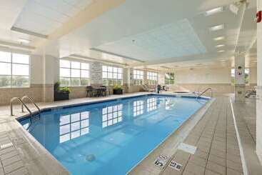 ホテル Doubletree By Hilton Front Royal Blue Ridge Shadows