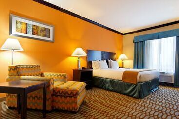 Holiday Inn Express Hotel & Suites Corpus Christi Portland By Ihg