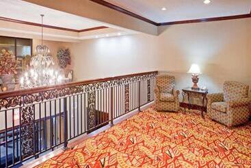 Holiday Inn Express Hotel & Suites Mount Pleasant, An Ihg