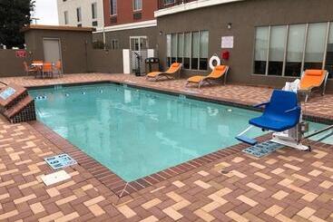 호텔 Holiday Inn Express & Suites Rio Grand By Ihg