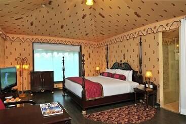 Отель Rajasthali Resort & Spa