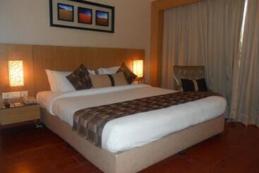 בית מלון כפרי Siamton Inn  A Cygnett Collection