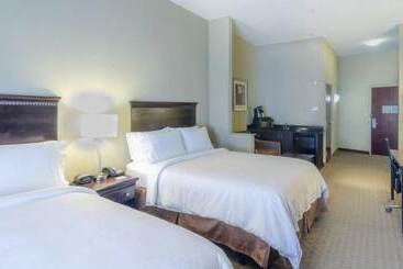 Отель Comfort Suites Mobile South Alabama University Area