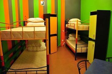 فندق The Georgehouse Hostel