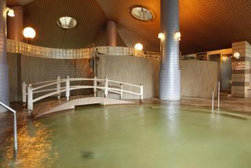 هتل Hot Spring Minamida Spa  Apple Land