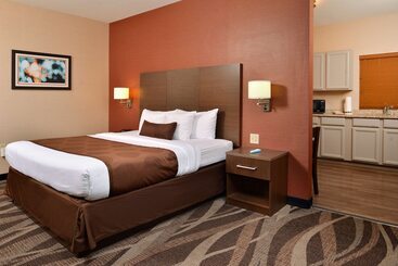 בית מלון כפרי Best Western Plus University Inn