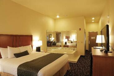 호텔 Comfort Inn & Suites